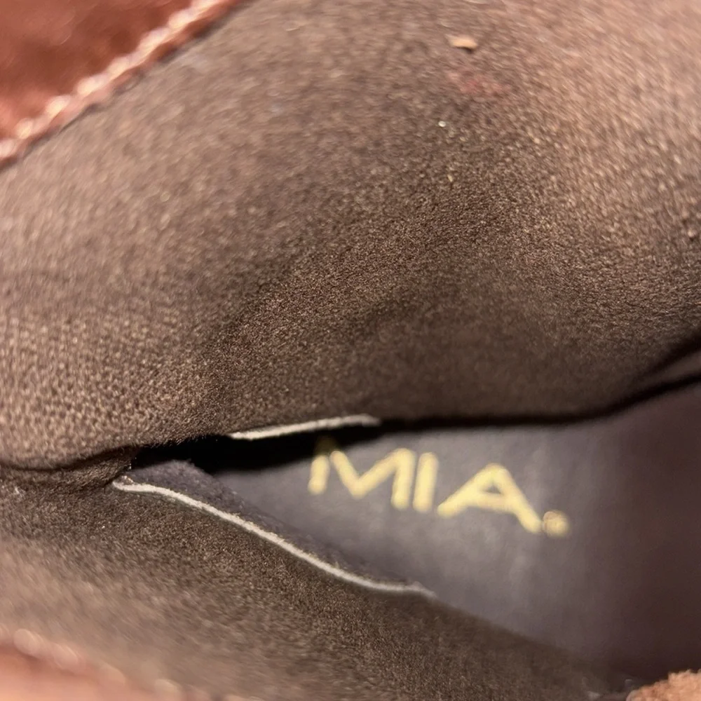 MIA brown leather